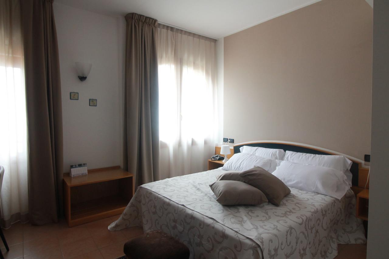 Hotel Ristorante Sensole 술자노 외부 사진